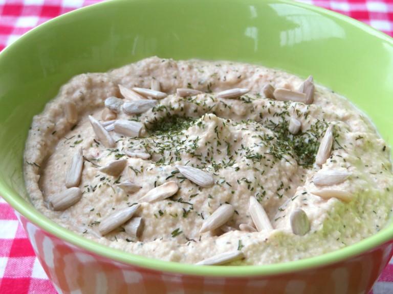 Lemony sunflower seed spread with dill LowCarb Vegan