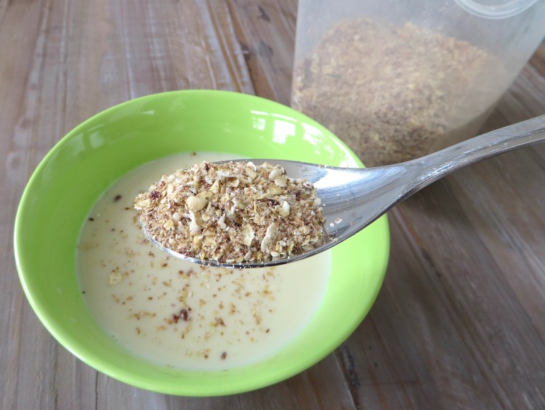 Low carb hot cereal, vegan