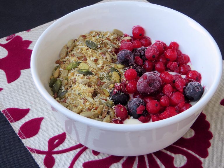 Nut and seed ‘granola’, low carb vegan LowCarb Vegan