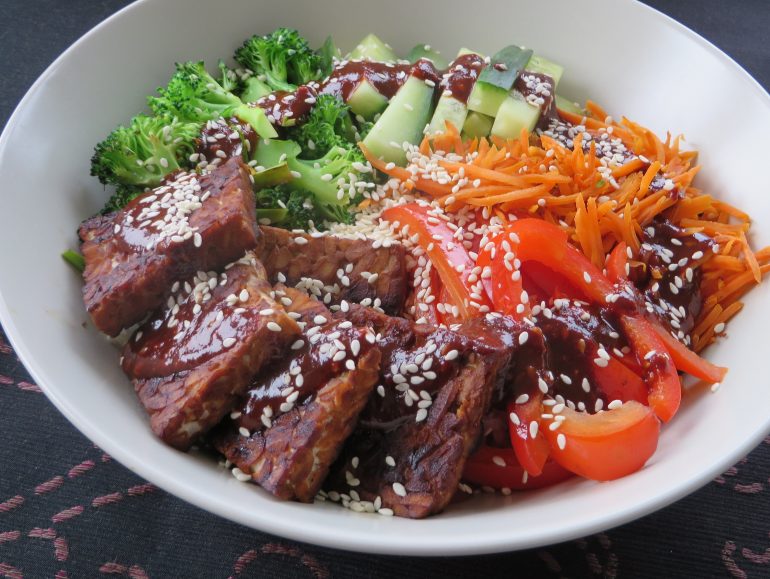 Low carb vegan bibimbap